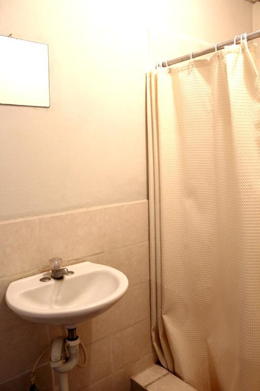 Ximenas Guest House سان سلفادور المظهر الخارجي الصورة